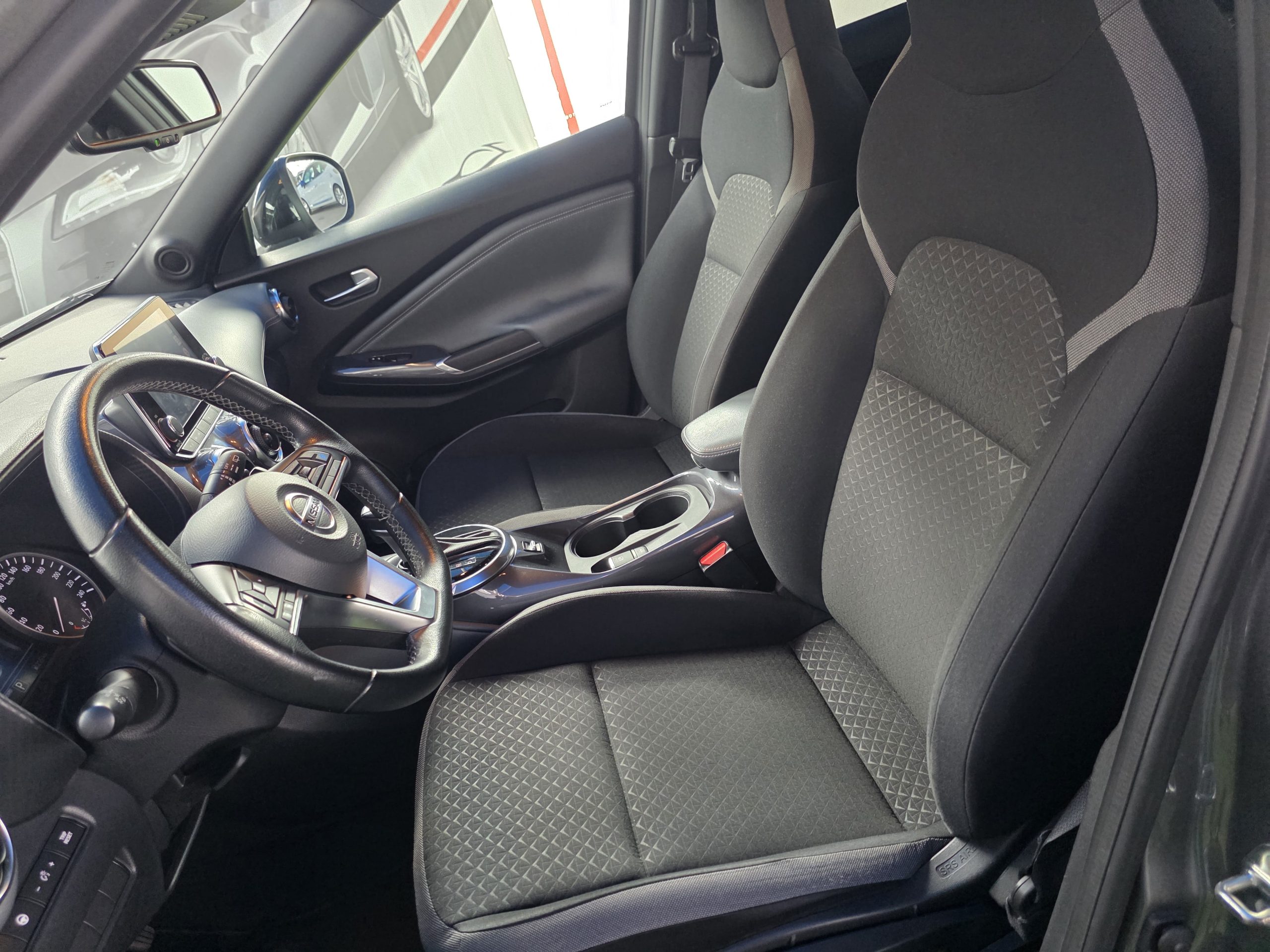 NISSAN JUKE 1.0 DIG-T N-CONNECTA