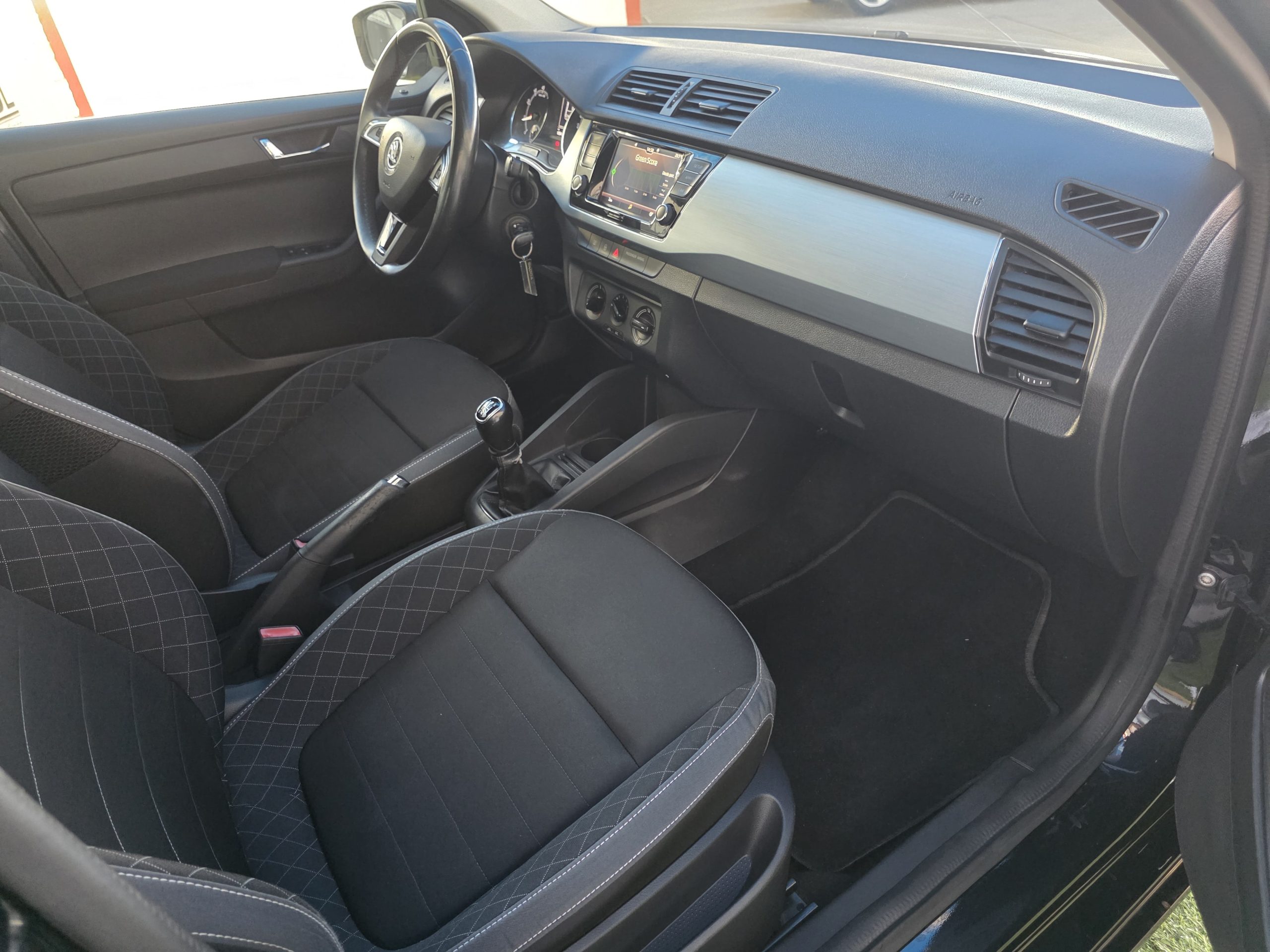 SKODA FABIA 1.0 TSI AMBITION