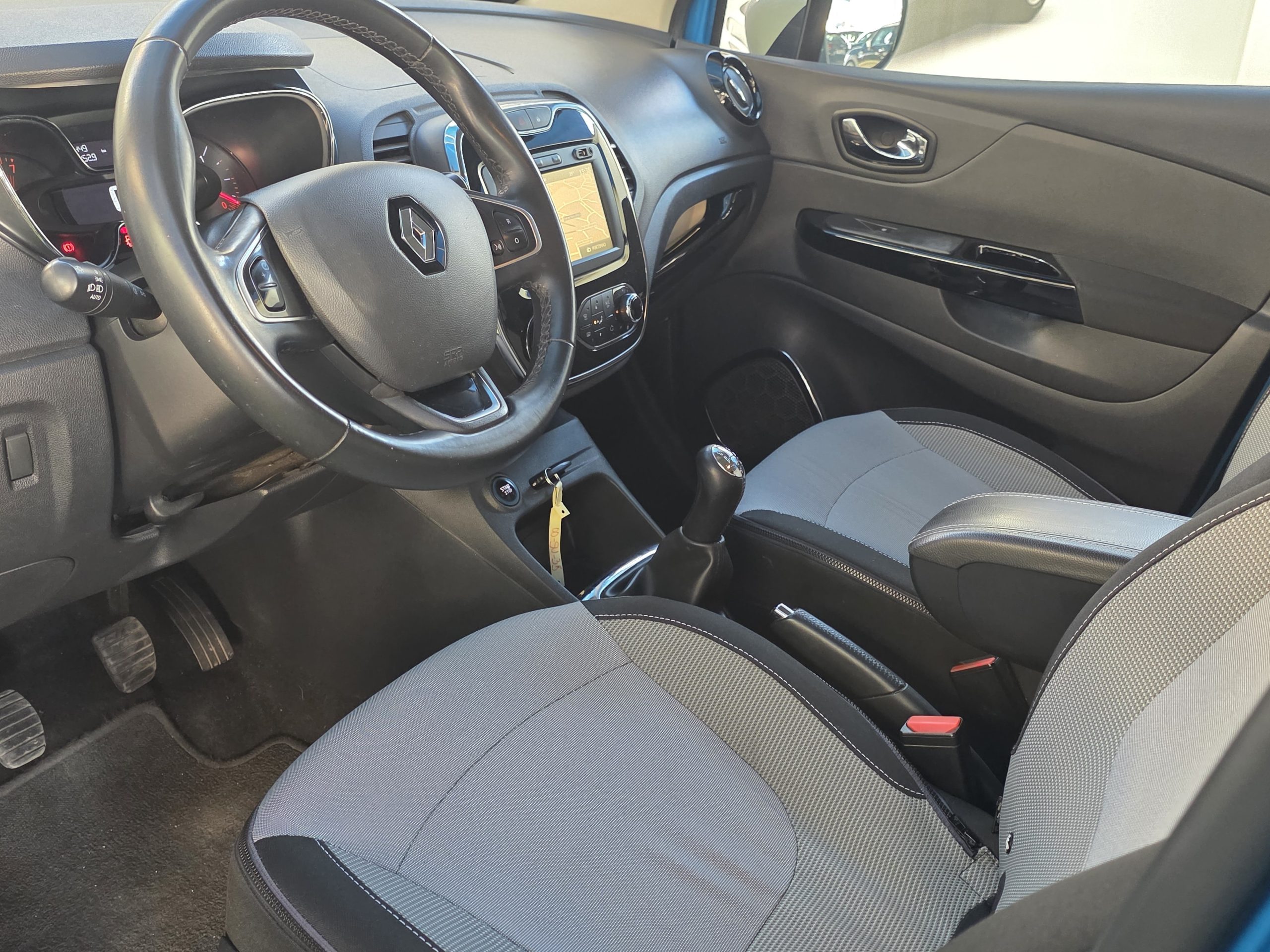 RENAULT CAPTUR 0,9 TCE DYNAMIQUE