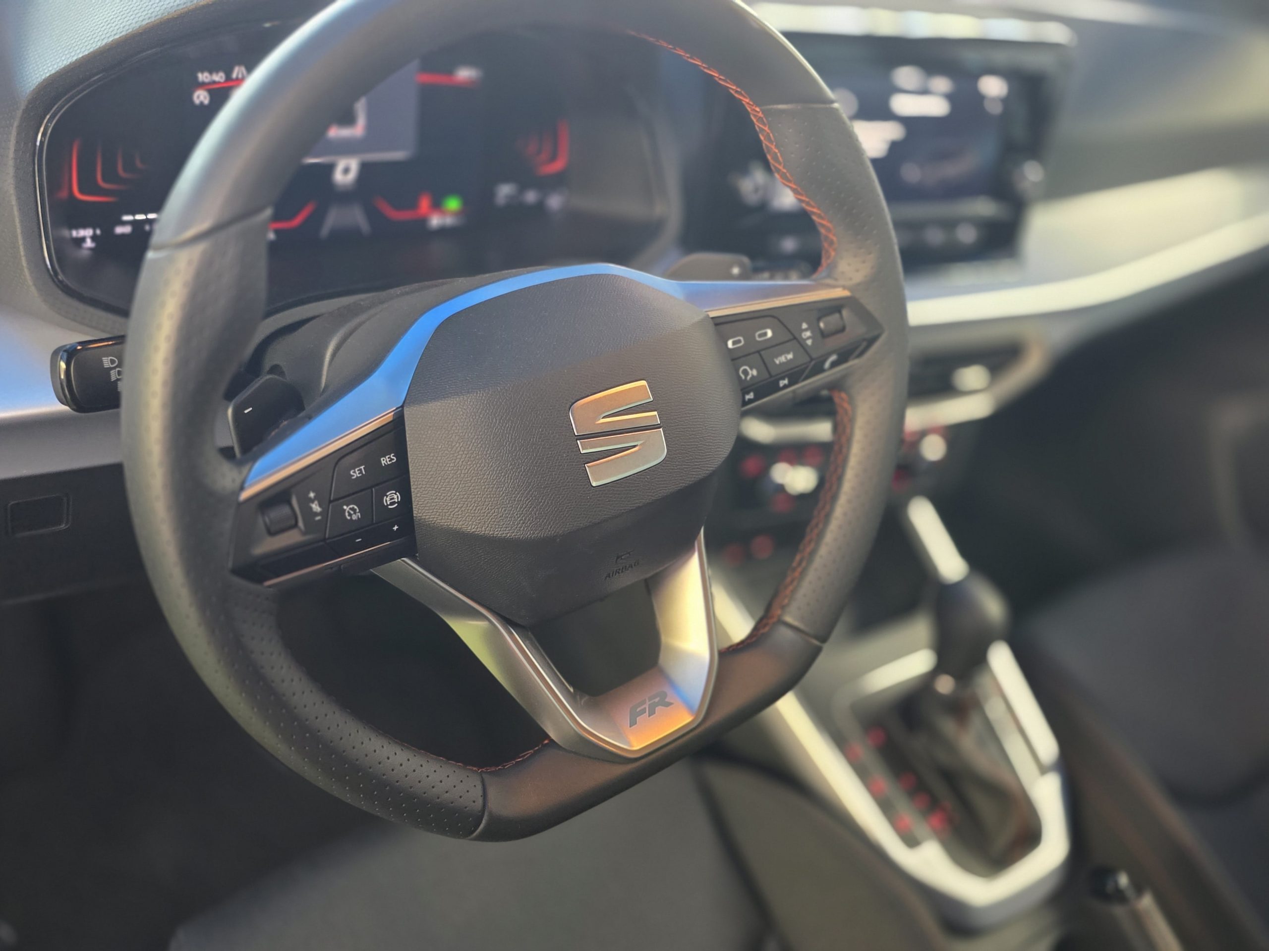 SEAT ARONA 1.0 TSI FR AUTOMATICO