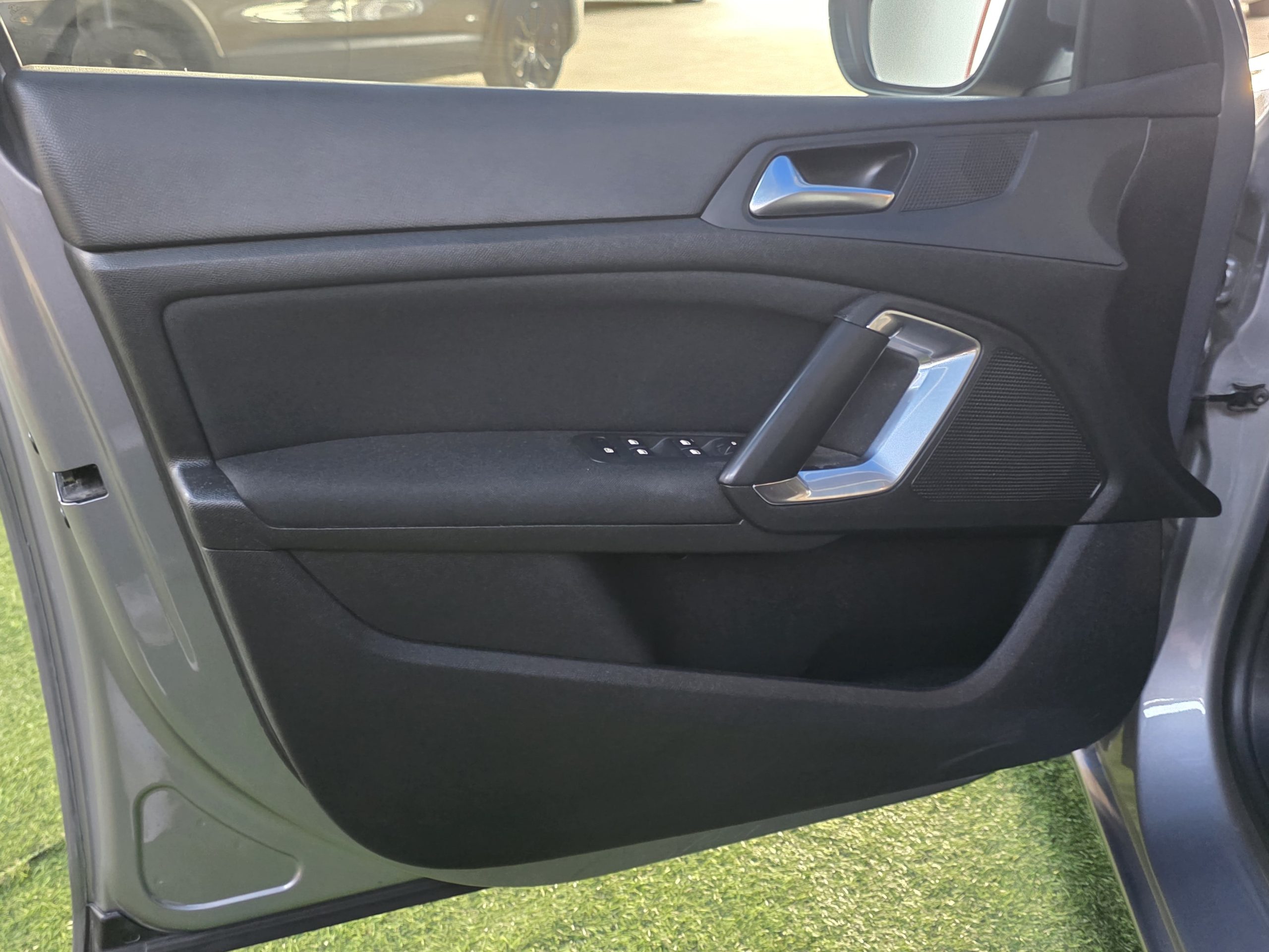 PEUGEOT 308 1.6  HDI
