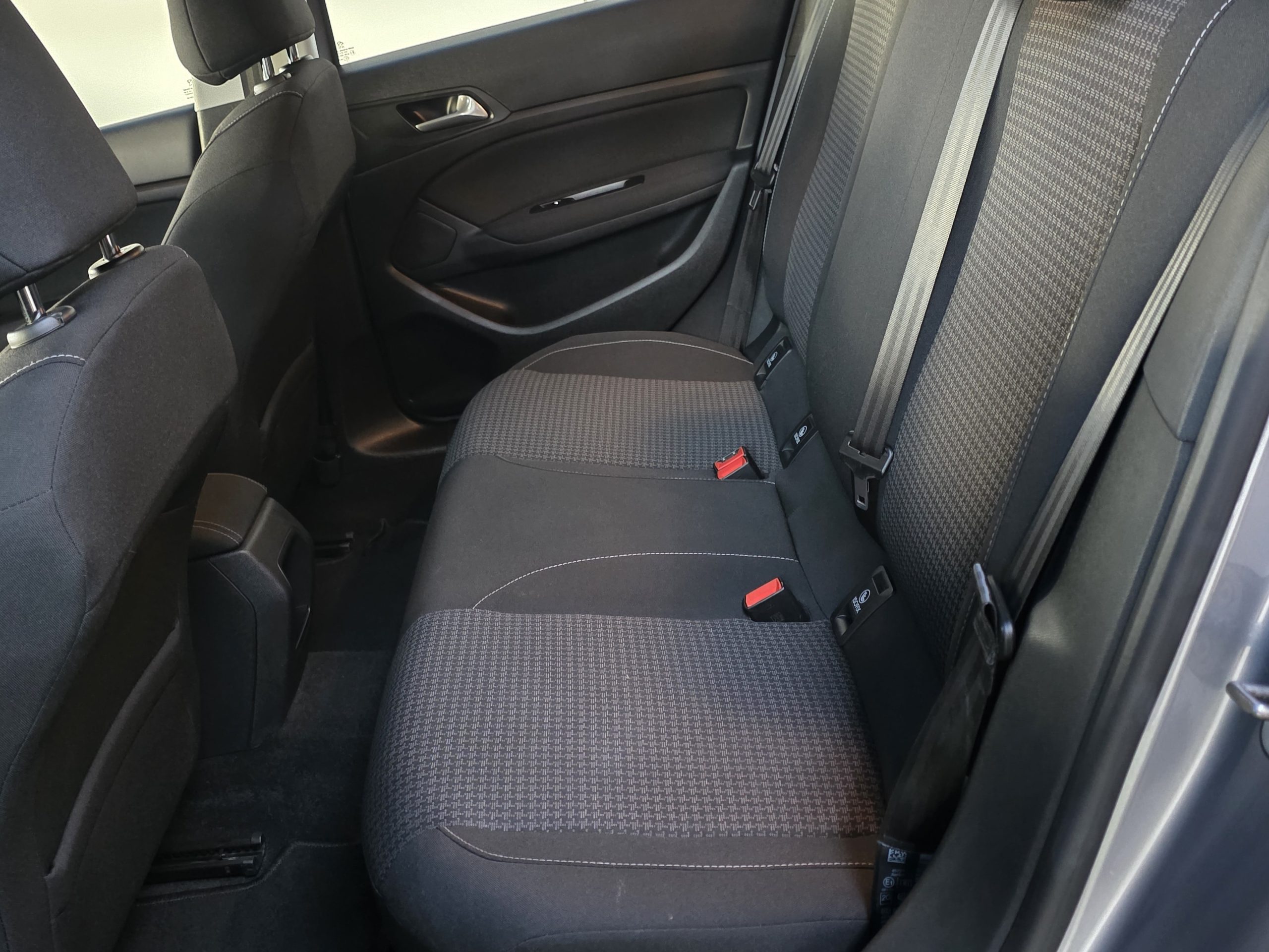 PEUGEOT 308 1.6  HDI
