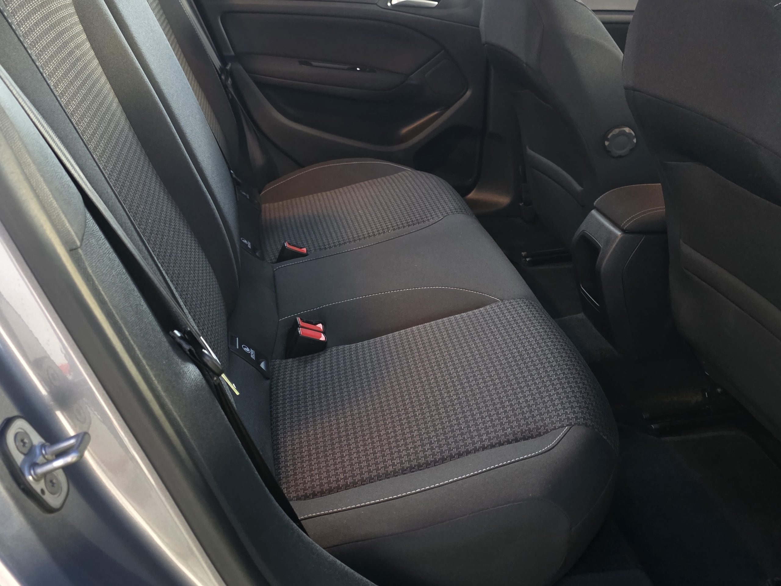PEUGEOT 308 1.6  HDI