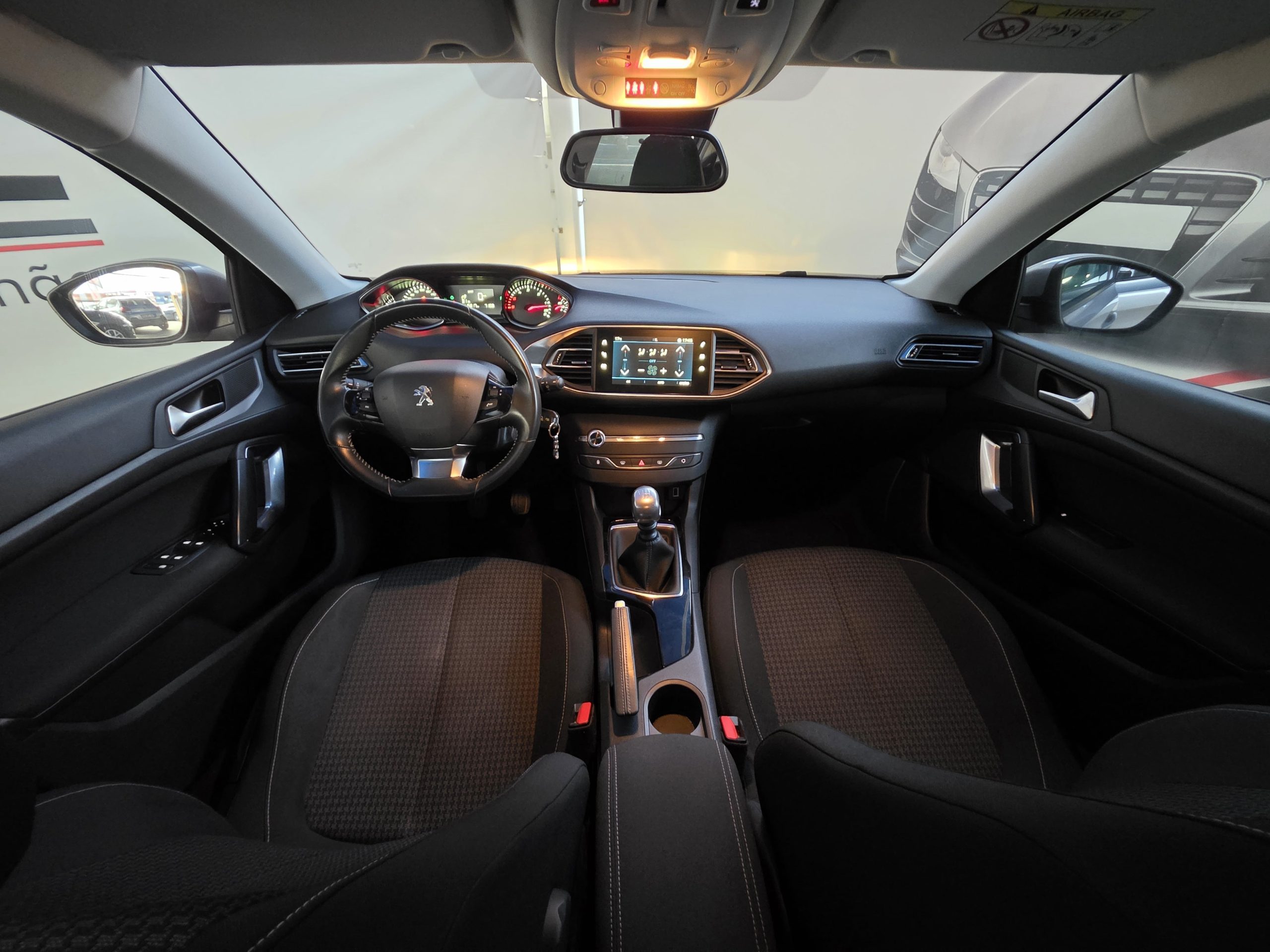 PEUGEOT 308 1.6  HDI