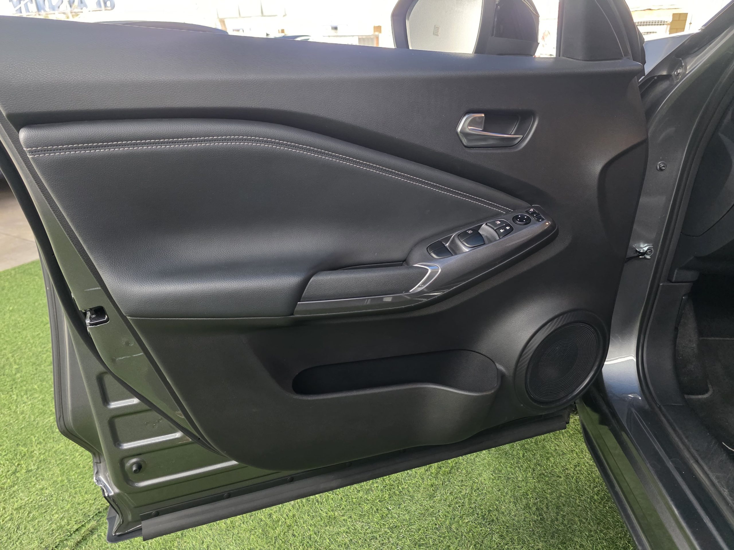 NISSAN JUKE 1.0 DIG-T N-CONNECTA  AUTOMATICO