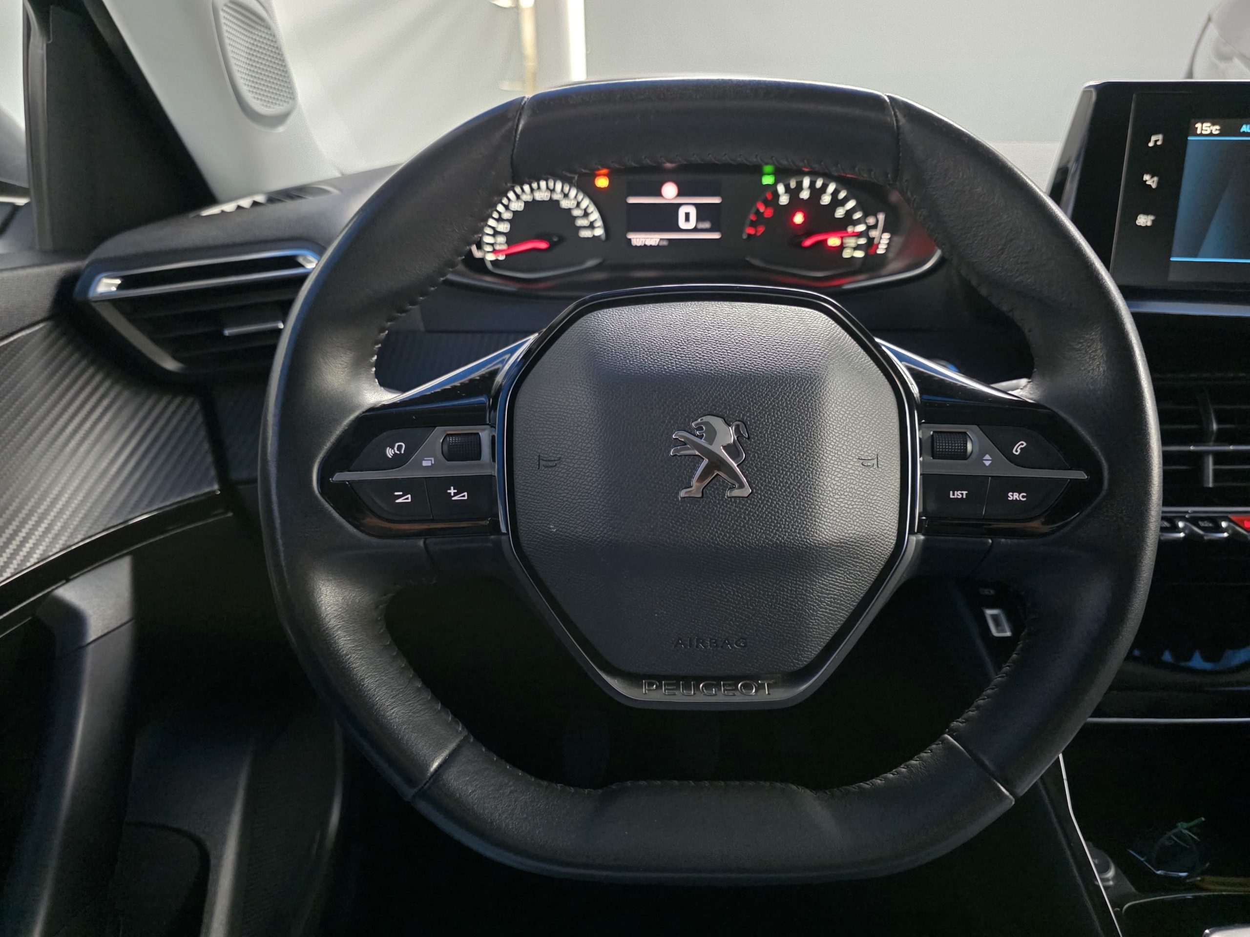 PEUGEOT  2008 1.5  ALLUR  HDI