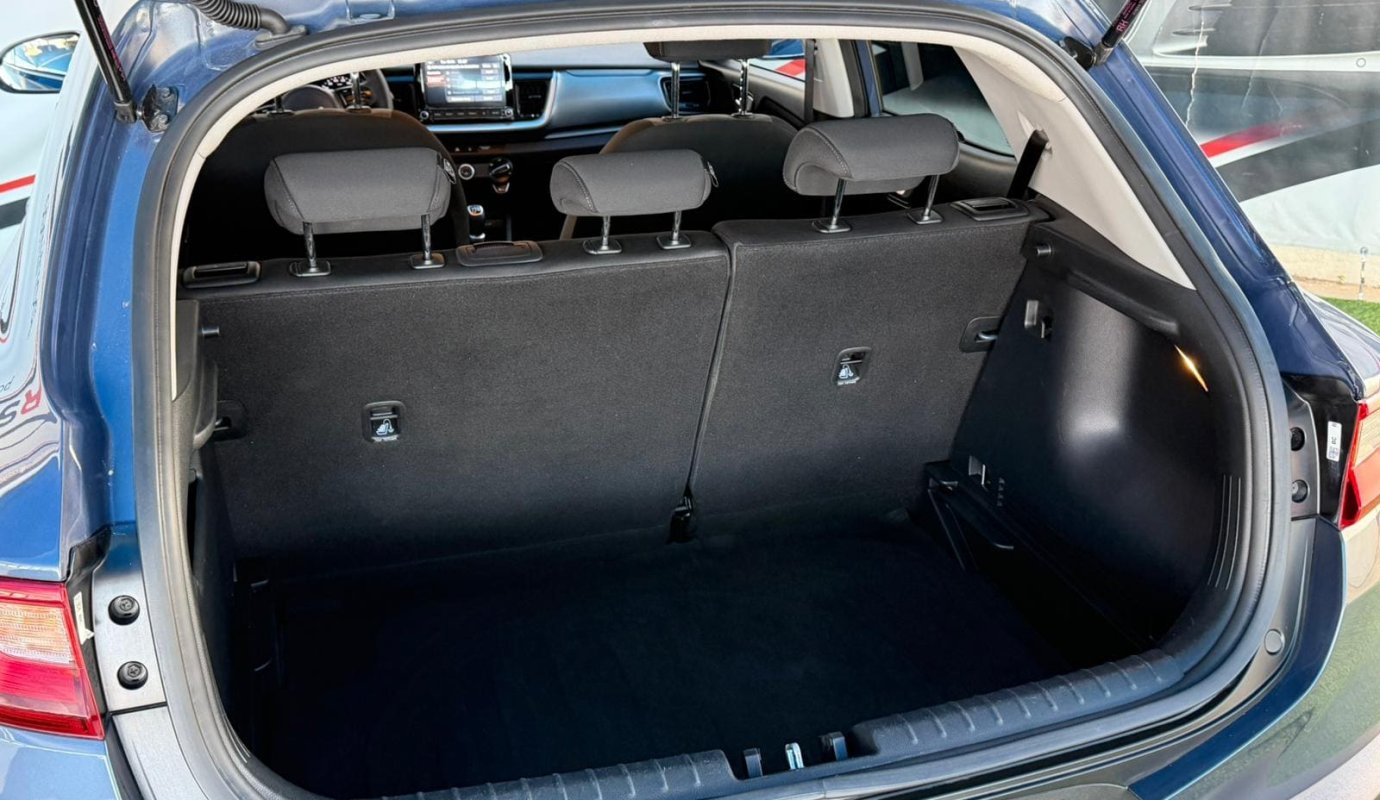 KIA STONIC 1.2 DYNAMIC
