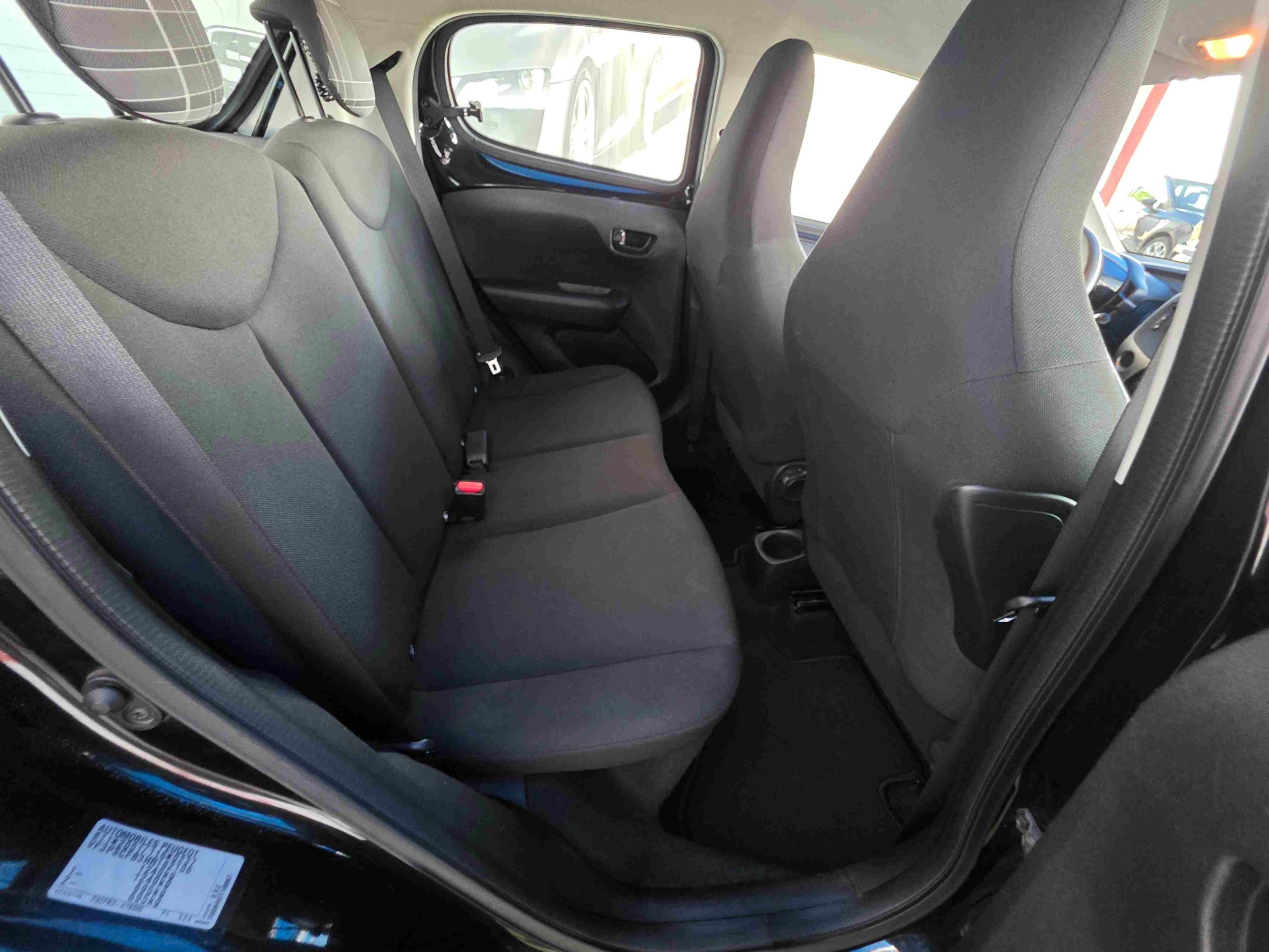 PEUGEOT    108 1.0