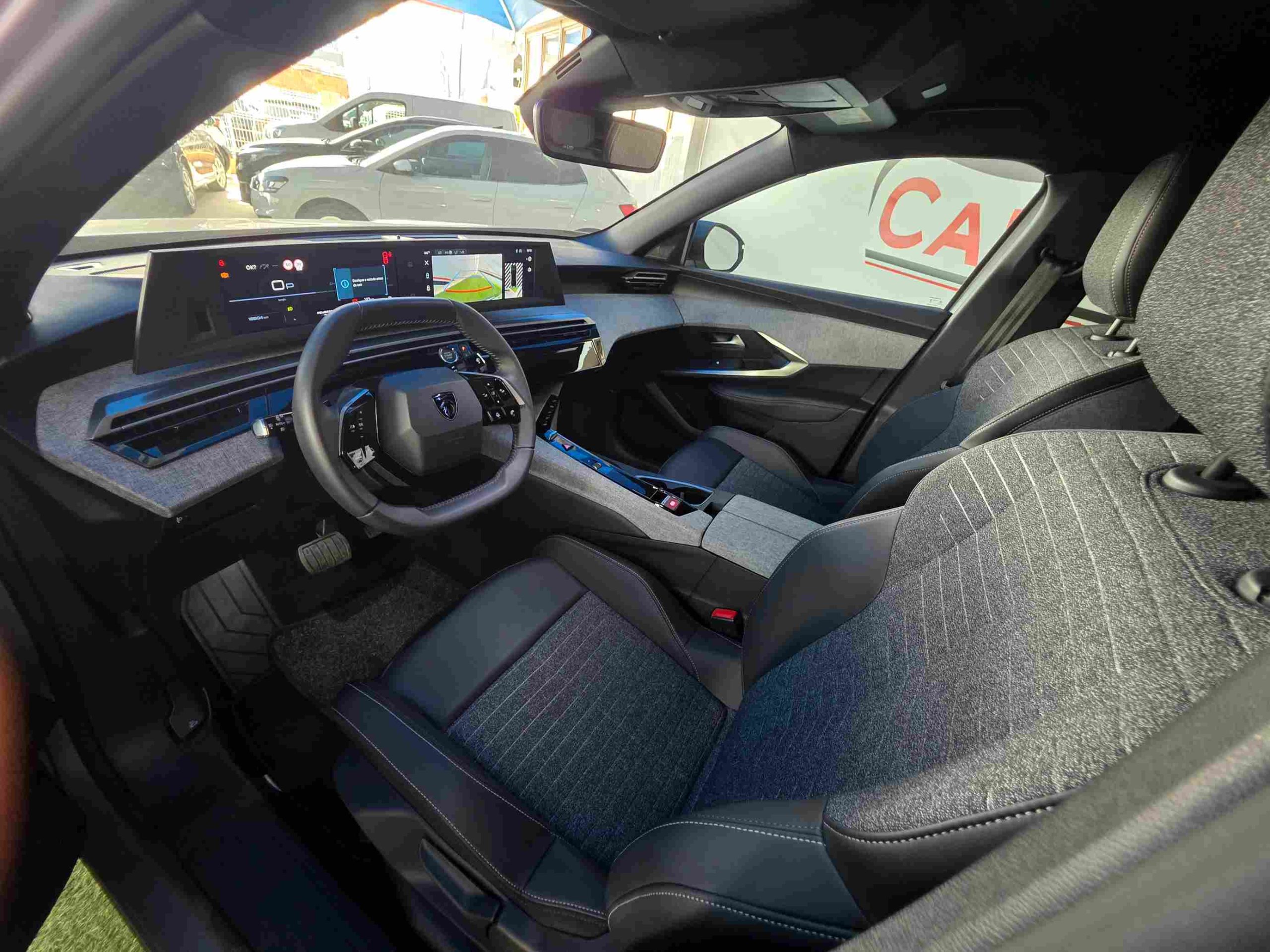 PEUGEOT 3008 1.2 HIBRIDO ALLUR